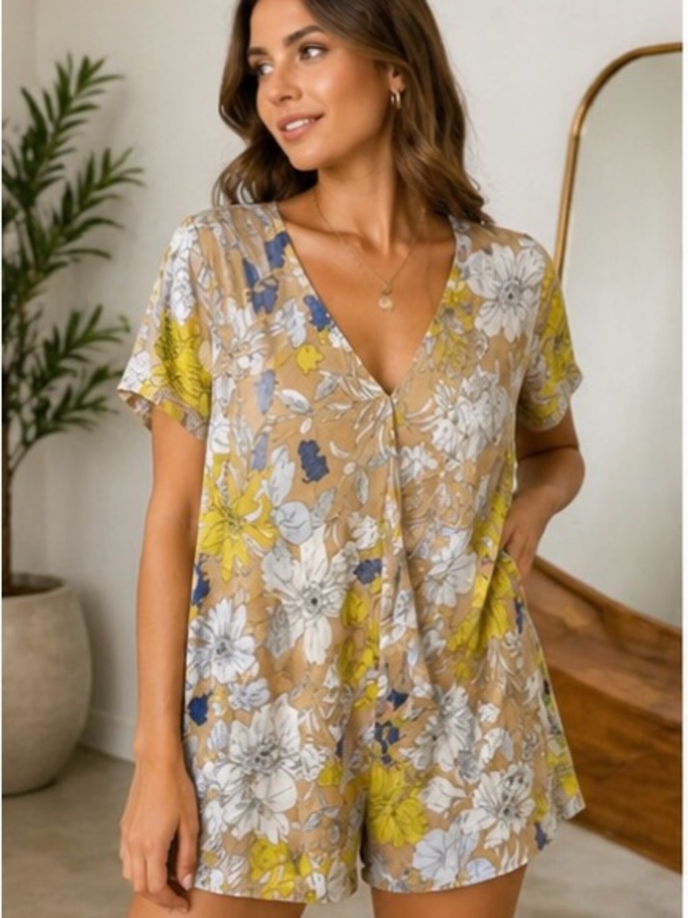 ASTR The Label Floral Romper Mustard Tan V-Neck Boho Flow Romper Size Small